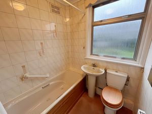 Photo 1- click for photo gallery